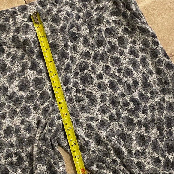 Soma Cool Nights XS Pajama Jogger BOTTOMS Pants Animal Leopard Print Gray Soft - Picture 7 of 8